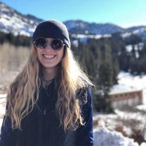 Meet your Posher, Kayla